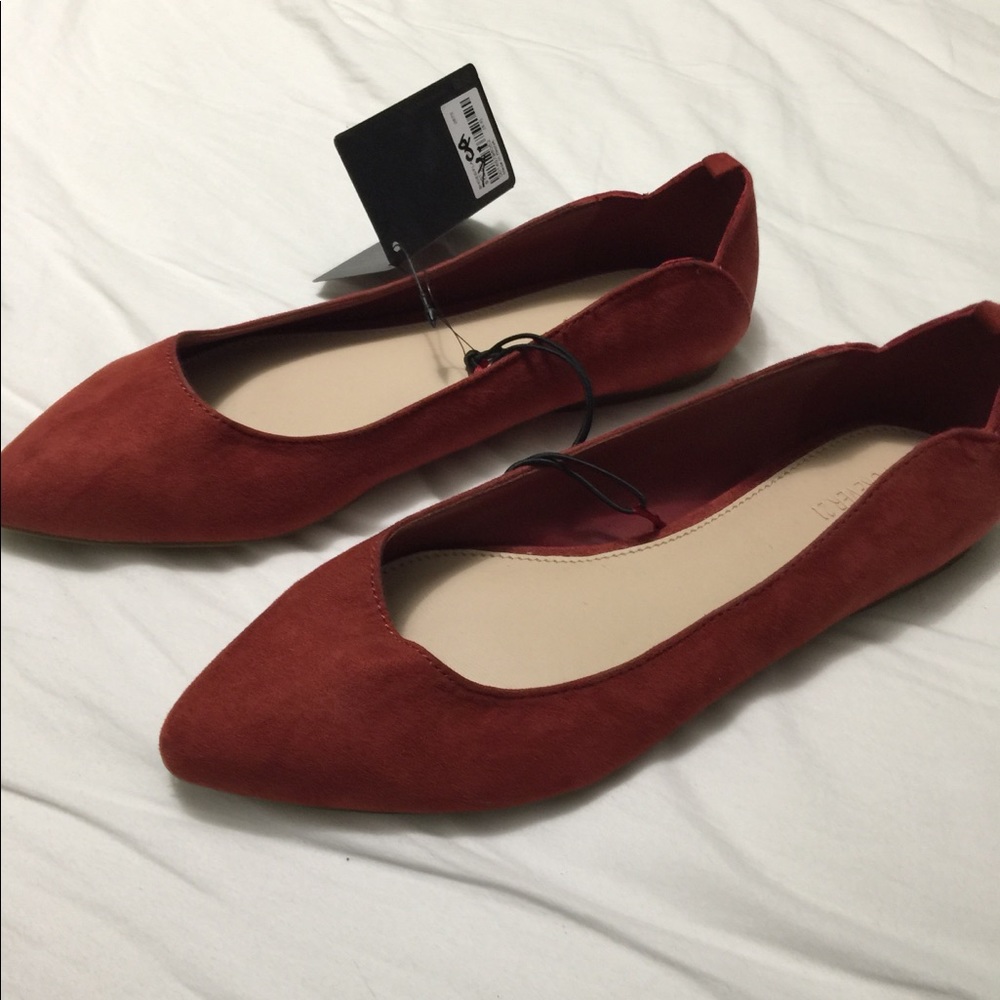 NWT * Burnt Orange Flats
